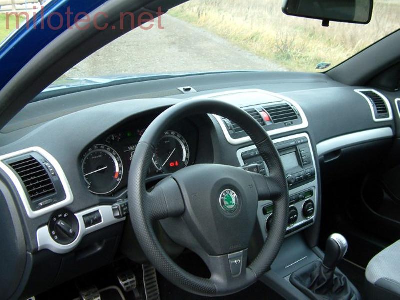 Dekory interiéru, rámečky ventilace, stříbrný matný - Škoda Octavia II.