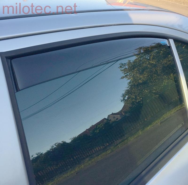 Větrné clony (ofuky), zadní - Škoda Octavia I. Limousine