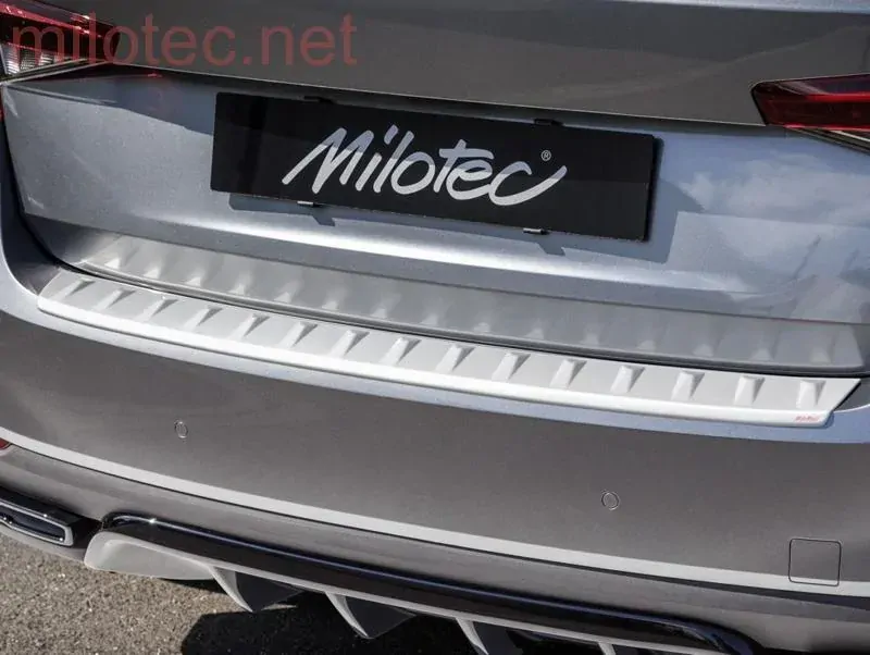 Práh pátých dveří s výstupky, stříbrný matný - Škoda Fabia IV. Limousine 2021–›