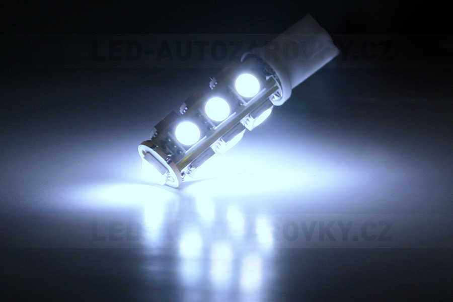 Bílá parkovací žárovka T10 - 13 x LED SMD - bezpaticové, 1ks