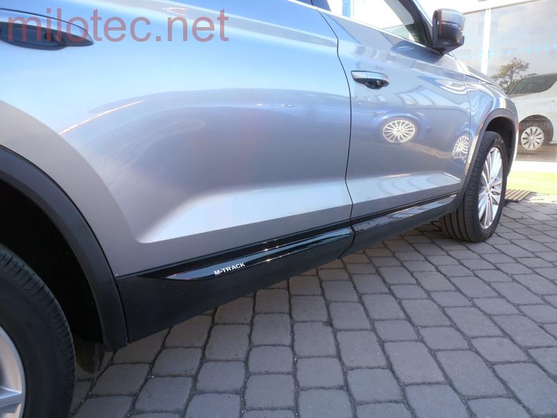 Lišty bočních dveří M-TRACK, černý lesklý "klavírlak" - Škoda Kodiaq