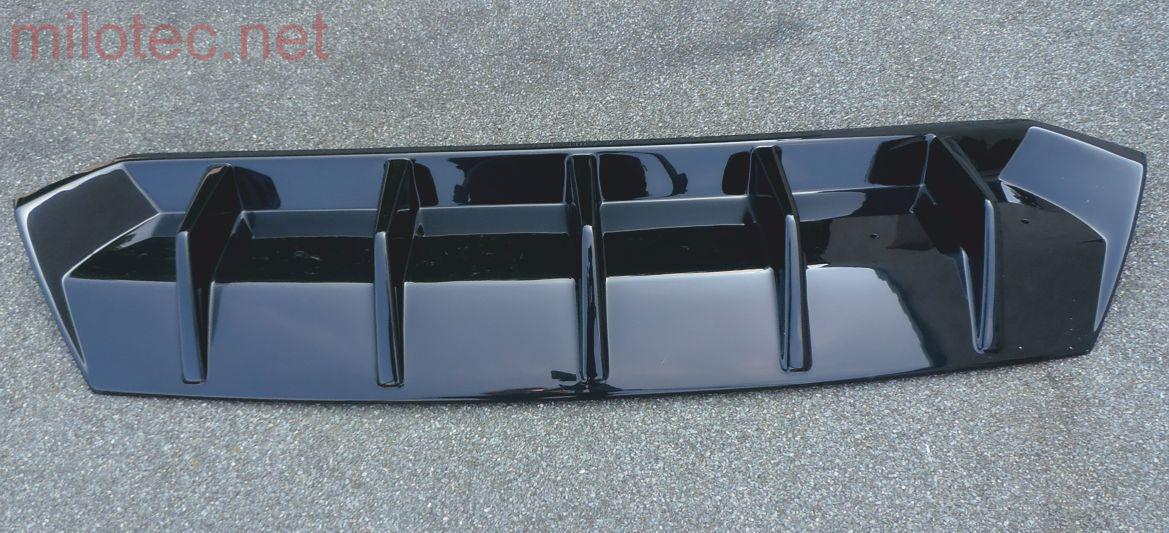 Difuzor zadního nárazníku, černý lesklý "klavírlak" - Škoda Octavia III. RS