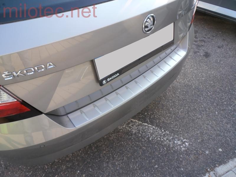 Práh pátých dveří s výstupky, stříbrný matný - Škoda Fabia III. Limousine