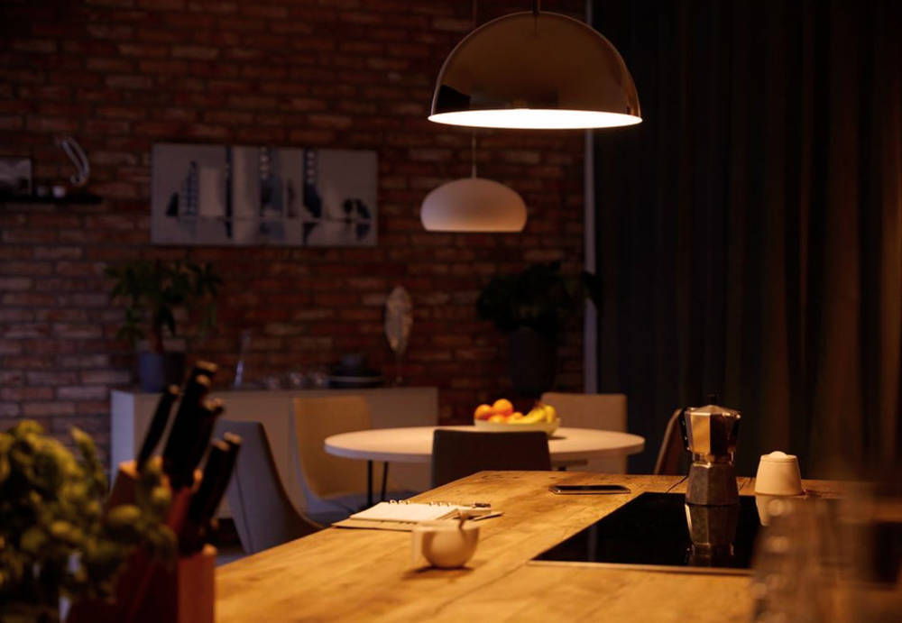 LED žárovka E27 9W 3000K, 2835 SMD CCD, 963lm=65W