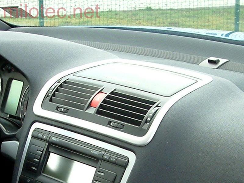 Dekory interiéru, rámečky ventilace, stříbrný matný - Škoda Octavia II.