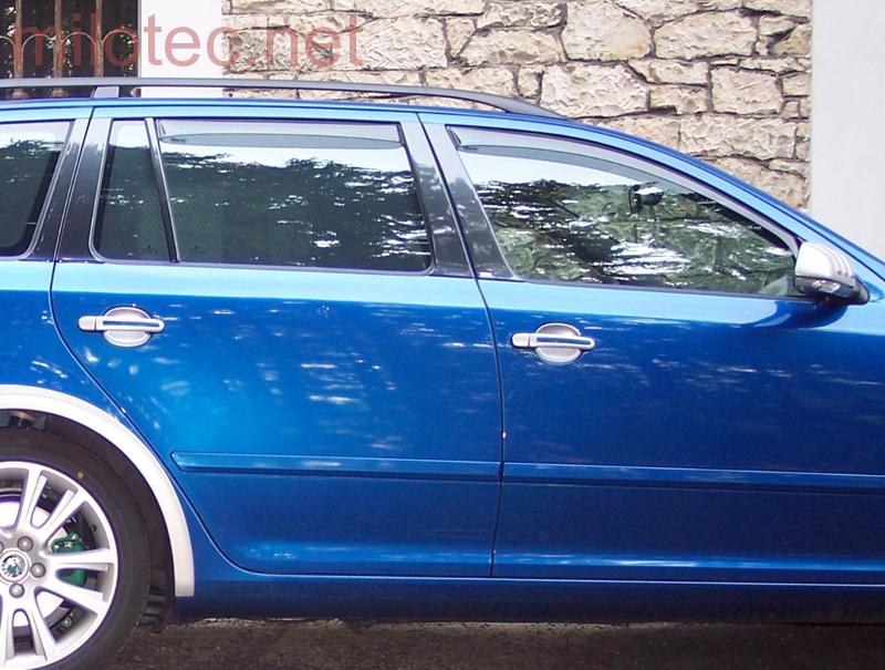 Kryty klik - oválný otvor, stříbrné matné (4+4ks dva zámky) - Škoda Octavia II.