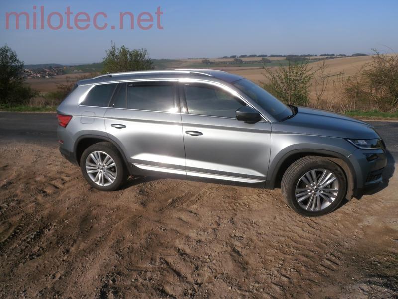Lišty bočních dveří M-TRACK, stříbrné matné - Škoda Kodiaq