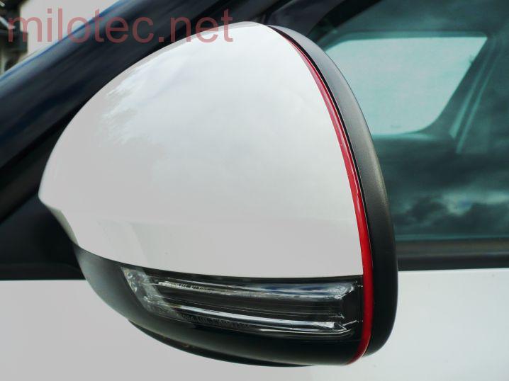 Design lišta zpětných zrcátek, červená - Škoda Octavia III.