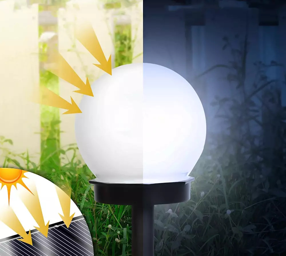 LED solární zahradní lampa k zapíchnutí do země koule 10cm bílá