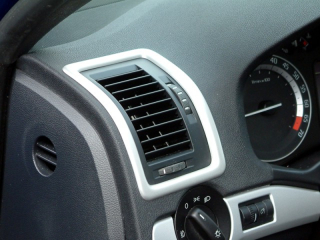 Dekory interiéru, rámečky ventilace, stříbrný matný - Škoda Octavia II. Facelift