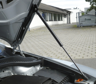 Plynová vzpěra kapoty motoru - Škoda Octavia II.