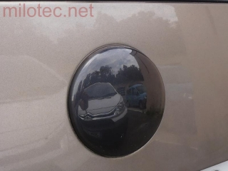 AKCE: Kryt emblému přední/zadní, černý lesklý "klavírlak" - Škoda Octavia I.